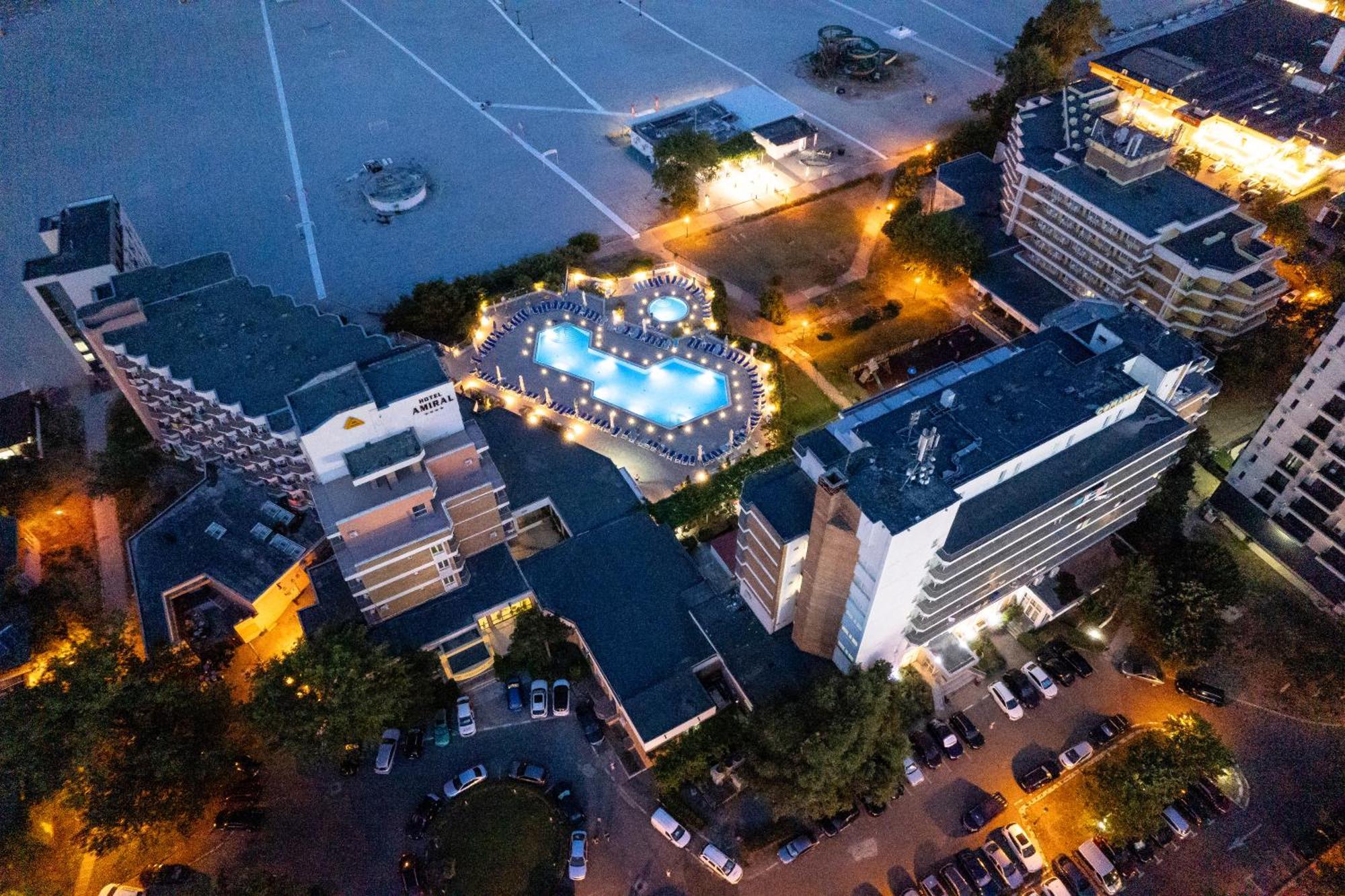 Hotel Comandor Mamaia Exterior foto