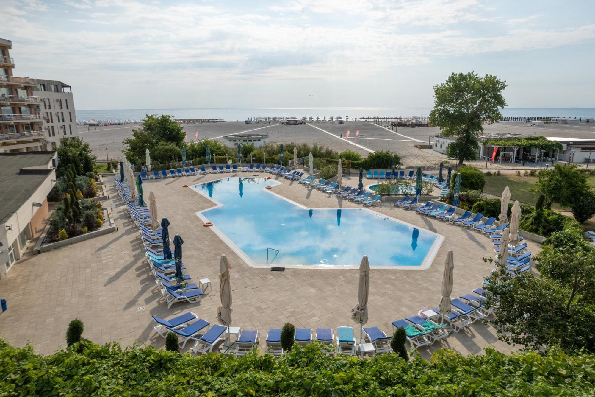 Hotel Comandor Mamaia Exterior foto