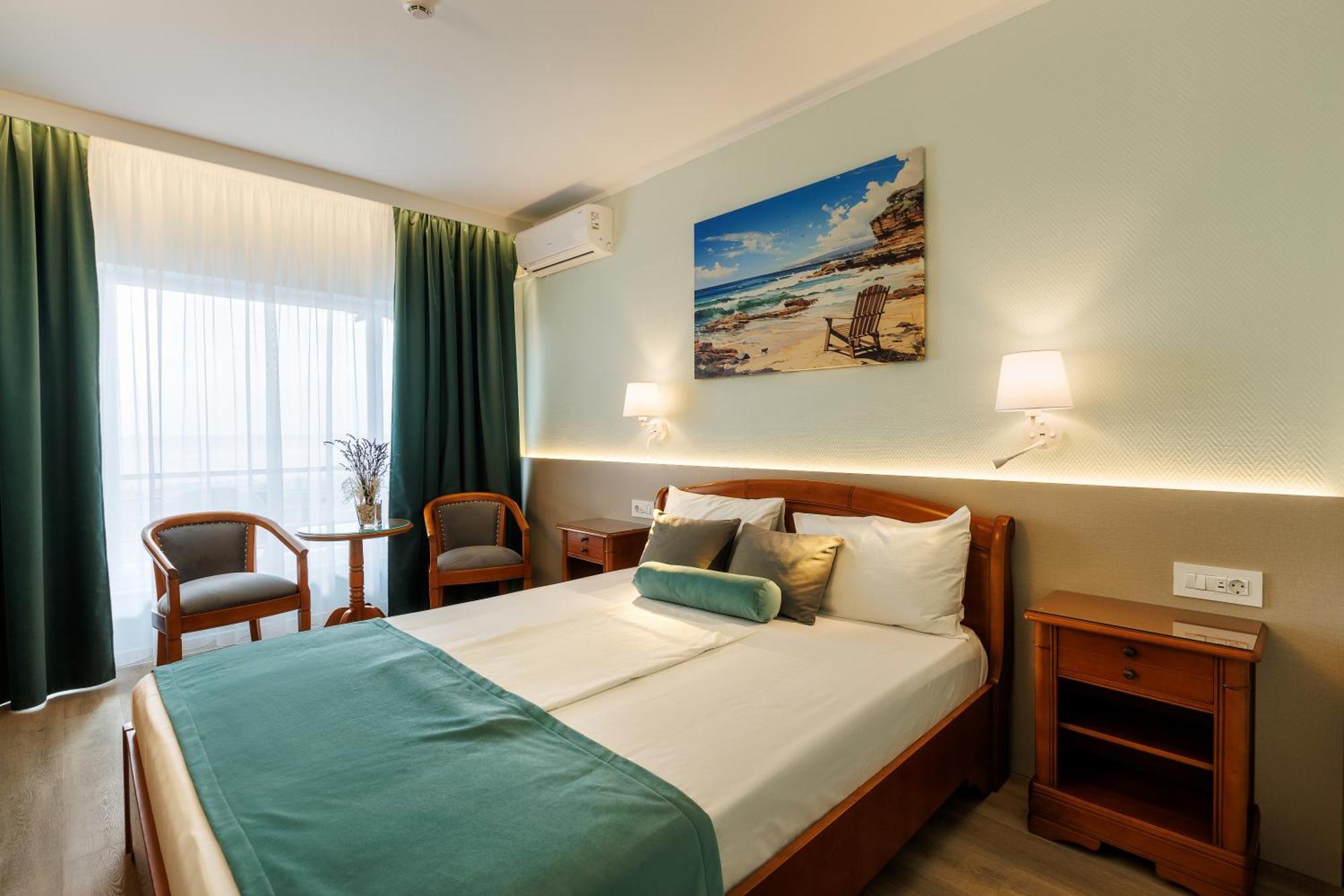 Hotel Comandor Mamaia Exterior foto