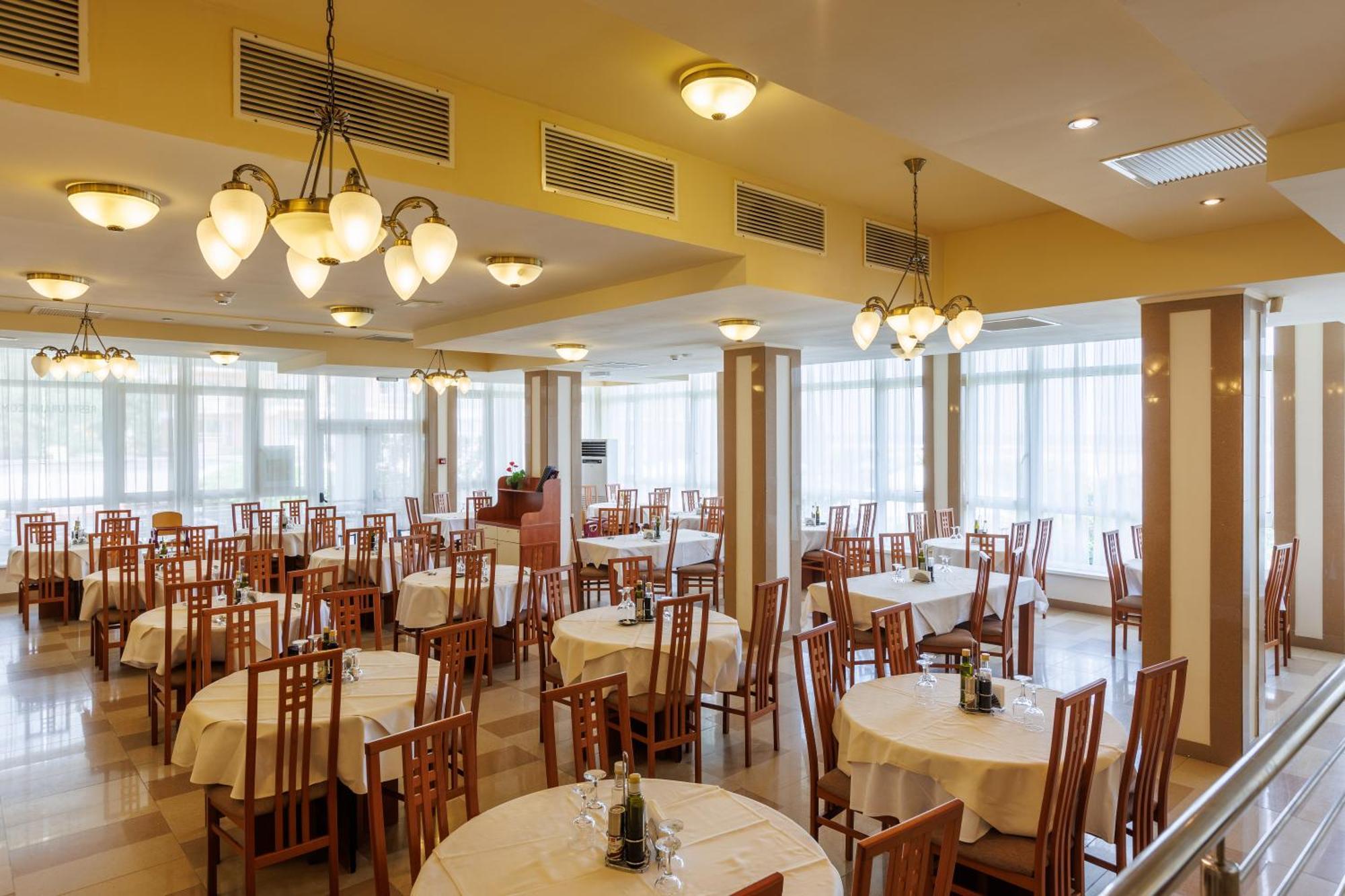 Hotel Comandor Mamaia Exterior foto
